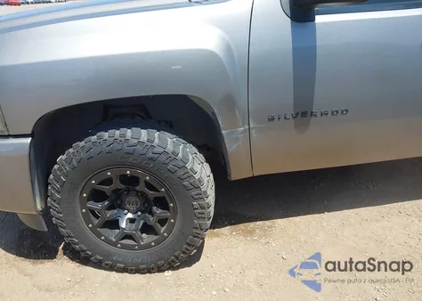 2008 Chevrolet Silverado 1500 Work Truck z USA, uszkodzony, nr VIN 1GCEC19X88Z241914